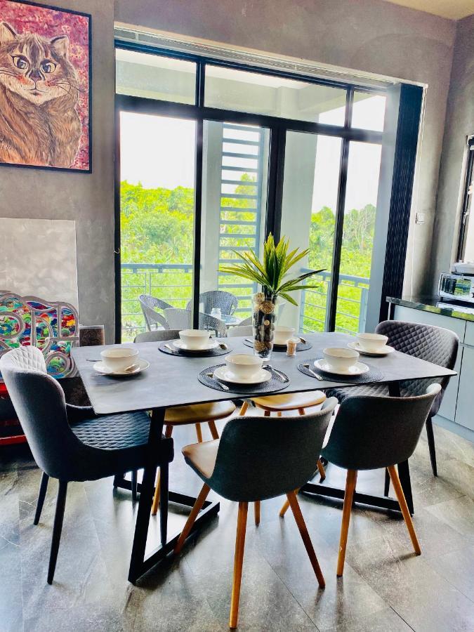 Faizal Madhi Homestay Kuching Exterior foto